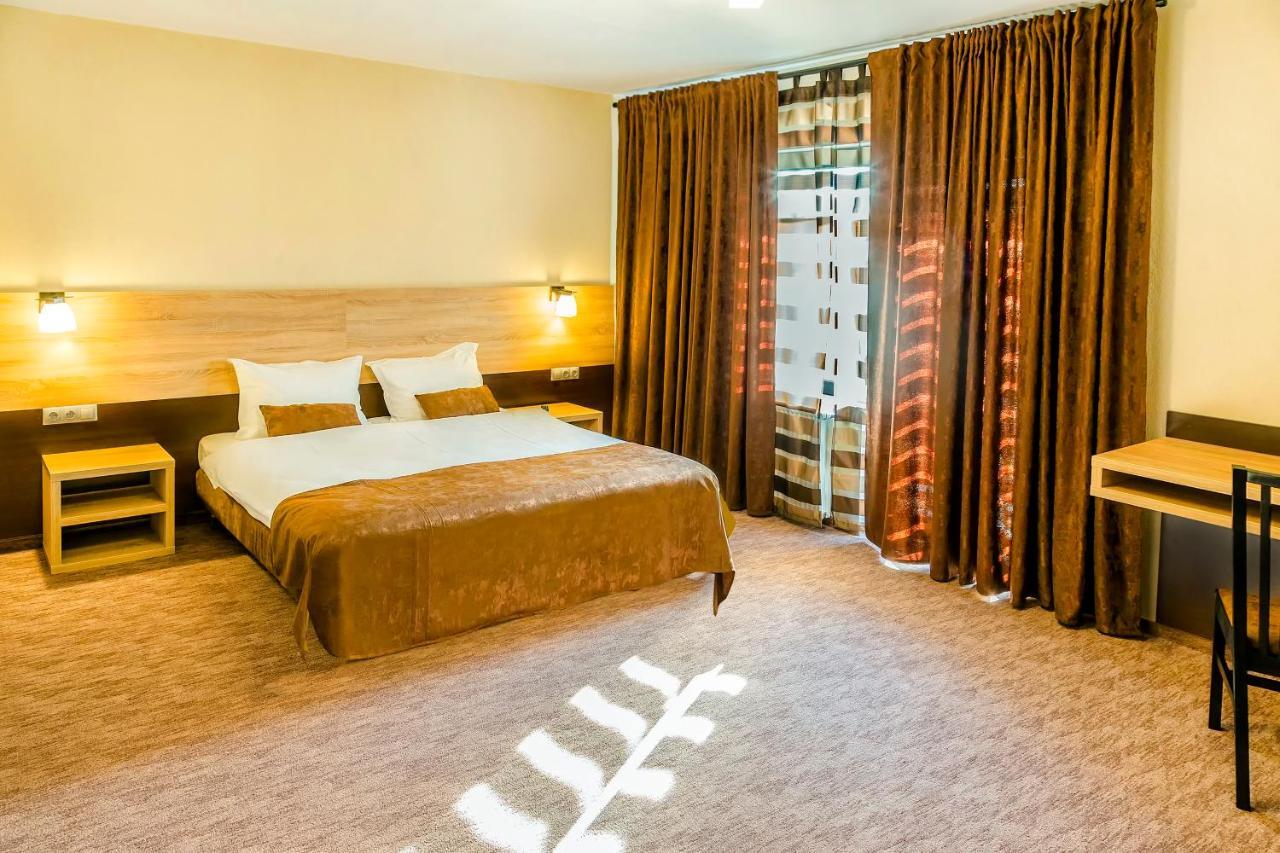 Casa Baimareana Hotel Baia Mare Ngoại thất bức ảnh